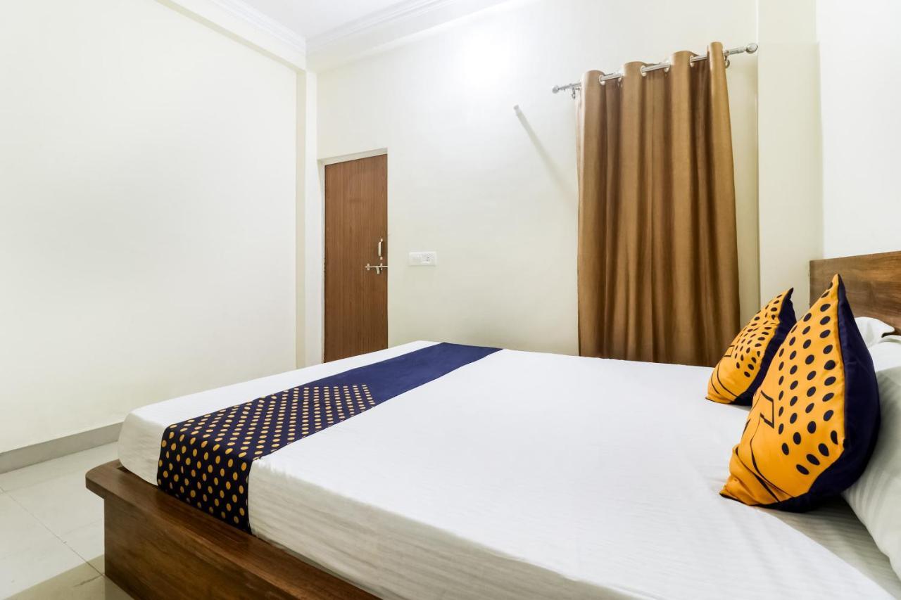 Oyo 40073 Yash Homestay Samarda Kaliāsot Exteriér fotografie