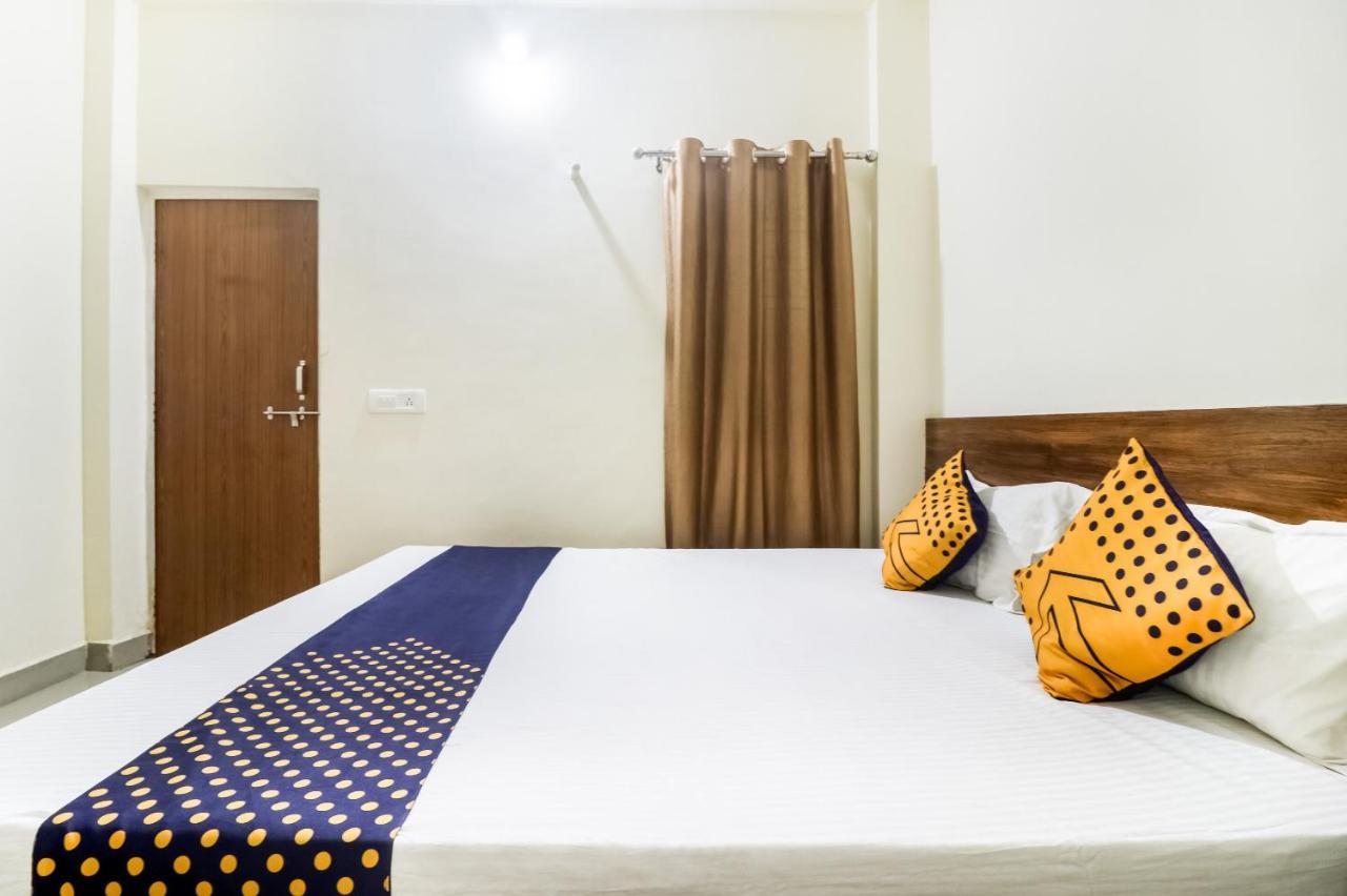Oyo 40073 Yash Homestay Samarda Kaliāsot Exteriér fotografie