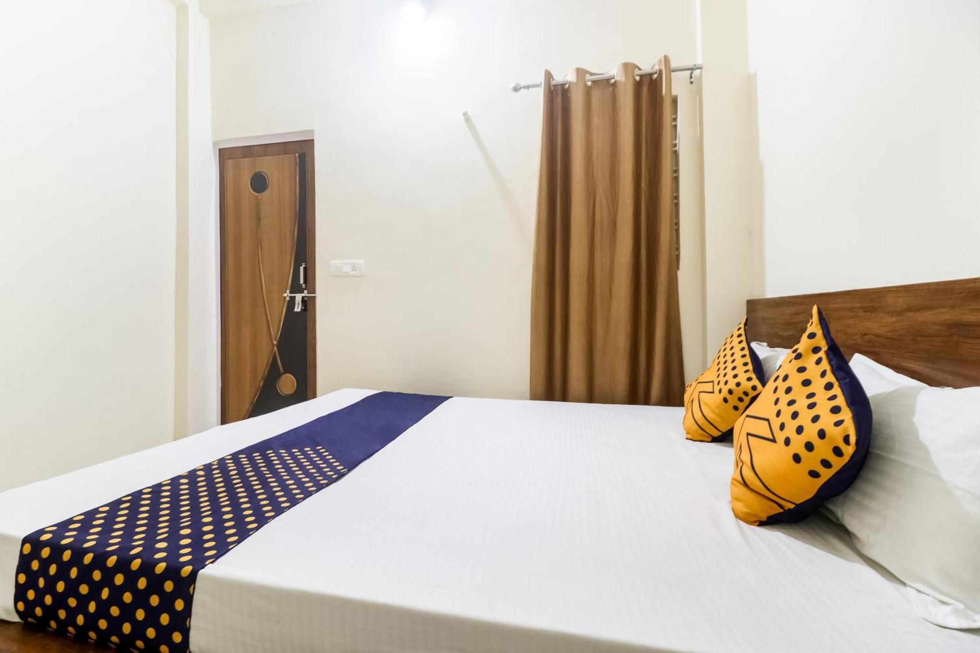 Oyo 40073 Yash Homestay Samarda Kaliāsot Exteriér fotografie