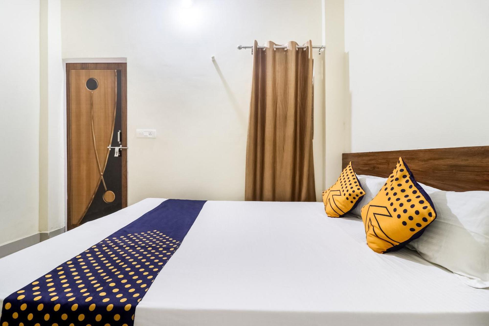 Oyo 40073 Yash Homestay Samarda Kaliāsot Exteriér fotografie