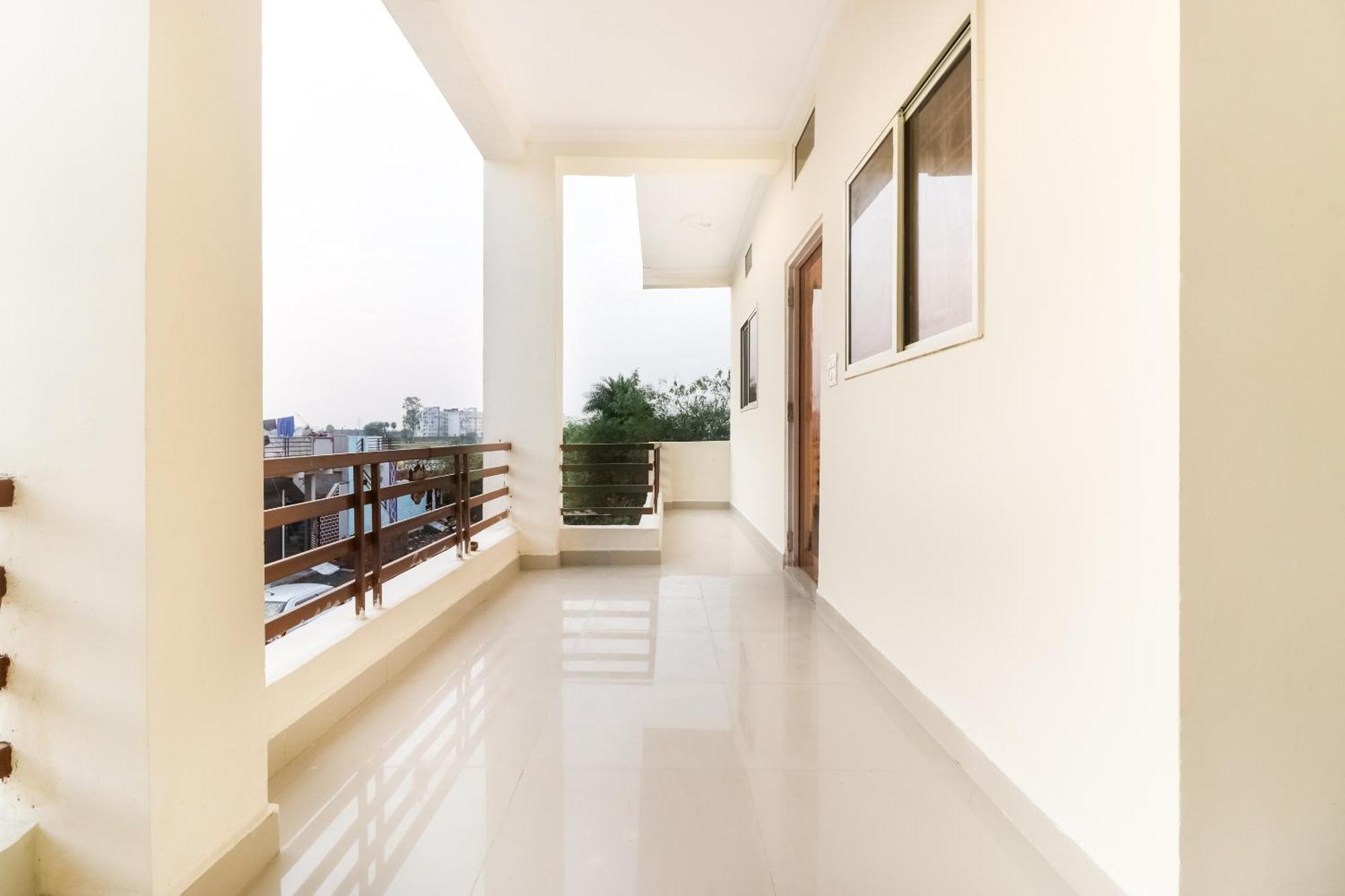 Oyo 40073 Yash Homestay Samarda Kaliāsot Exteriér fotografie